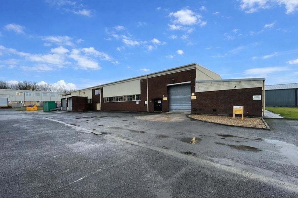 Property photo 1 of 10 Photo 21