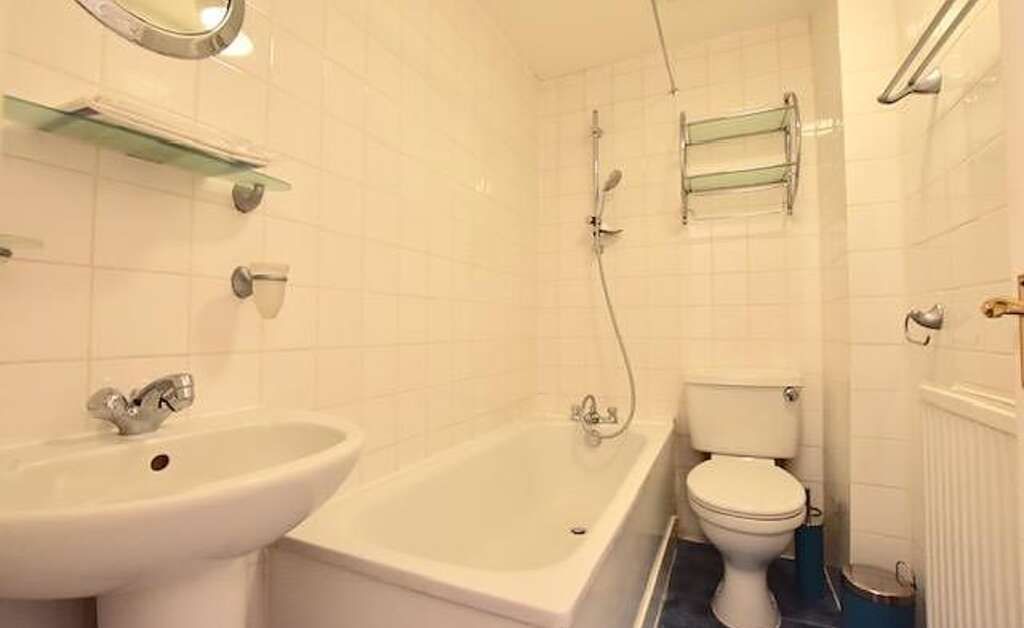 Property photo 3 of 7