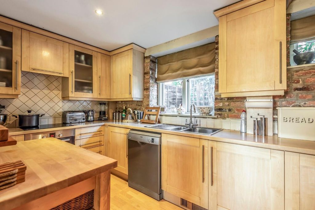 Property photo 2 of 17 533079 (5) (Large).Jpg