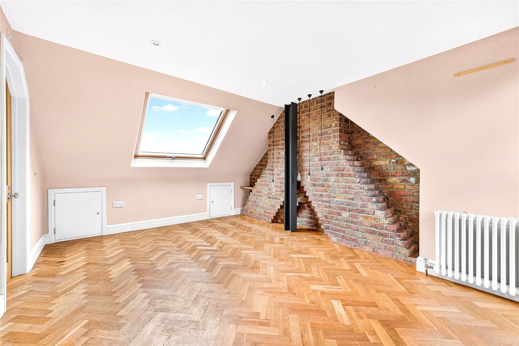 Property photo 3 of 15 Picture No. 23