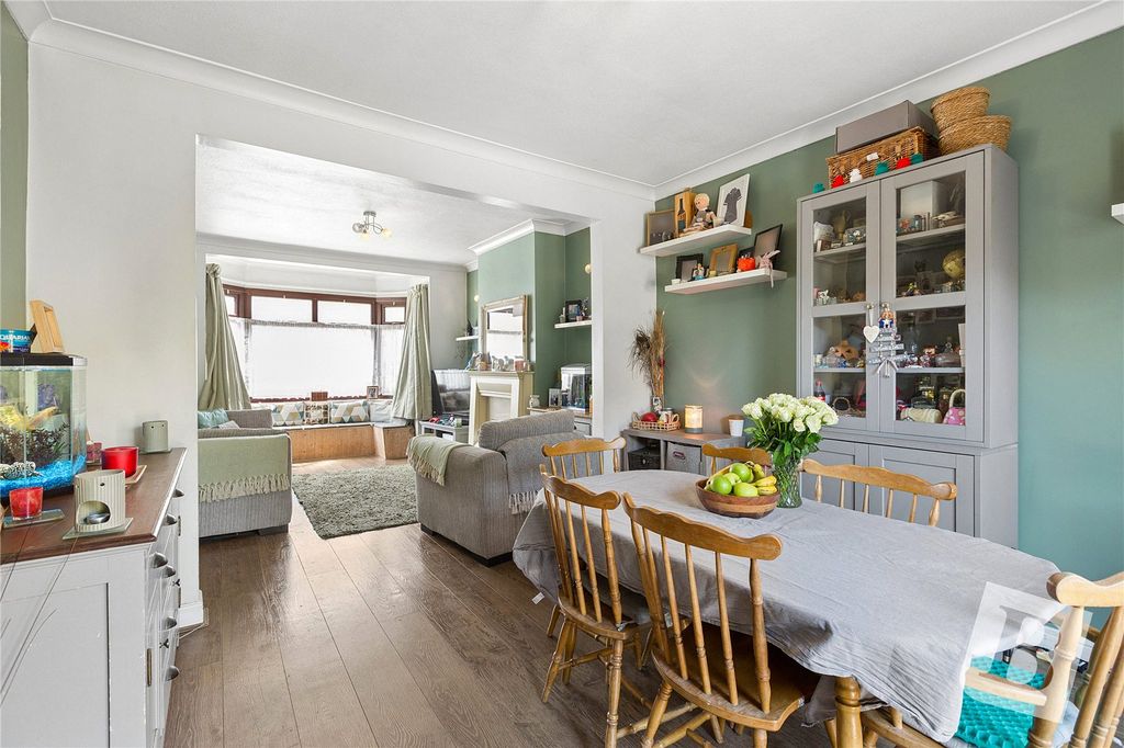 Property photo 3 of 15 Diner