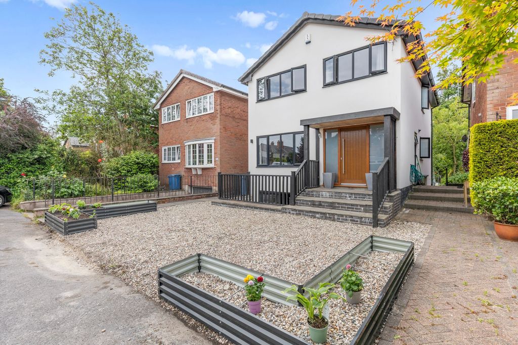 Property photo 1 of 30