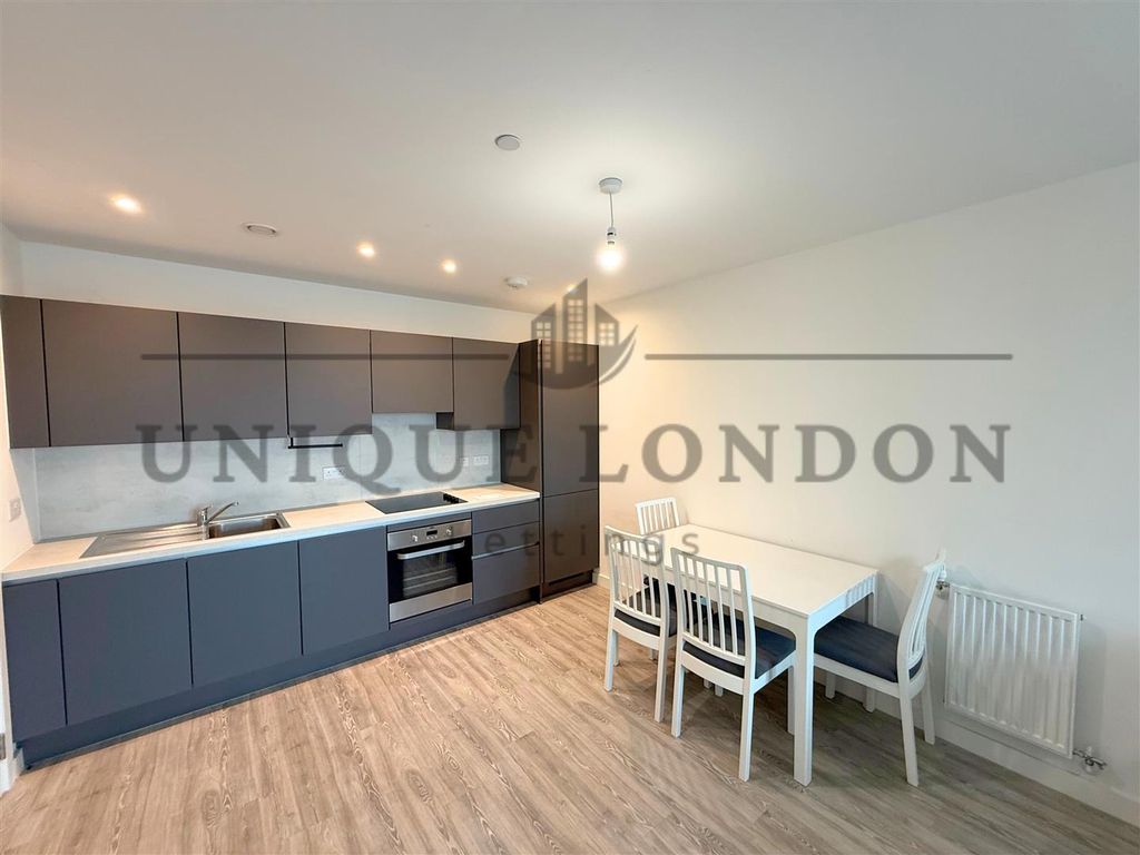 Property photo 1 of 7 226.Png