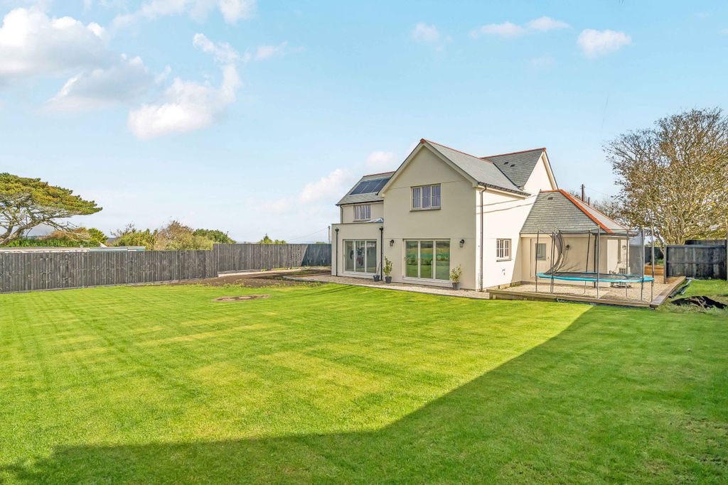 Property photo 2 of 14 2 Resized_1363696-22-68E66d007F44A