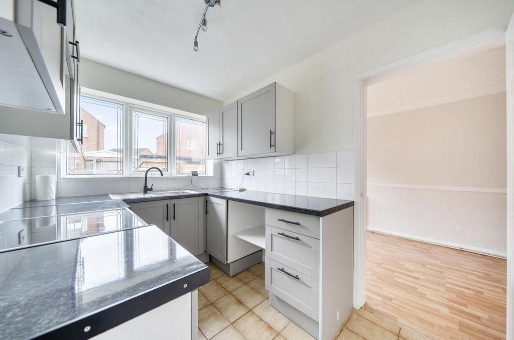 Property photo 2 of 18 1422593-14-69Aae93Fcb146.Jpg