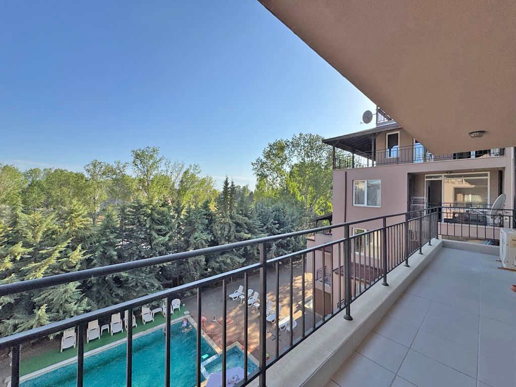 Property photo 2 of 14