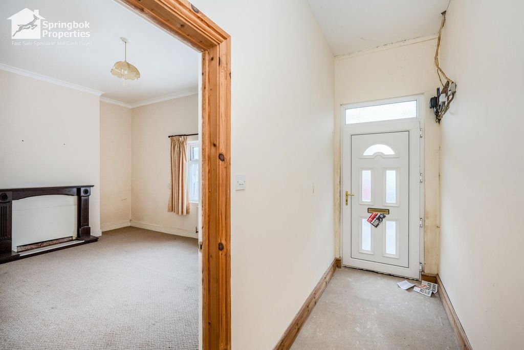Property photo 2 of 17 Image 1