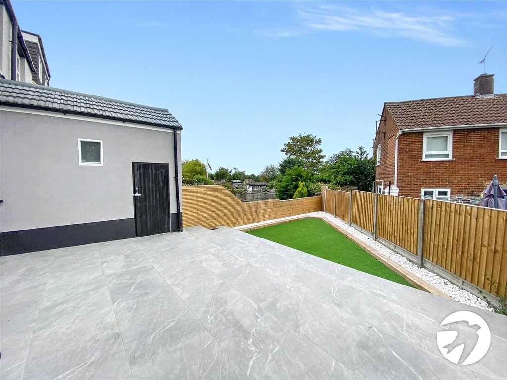 Property photo 2 of 20 Picture No. 10