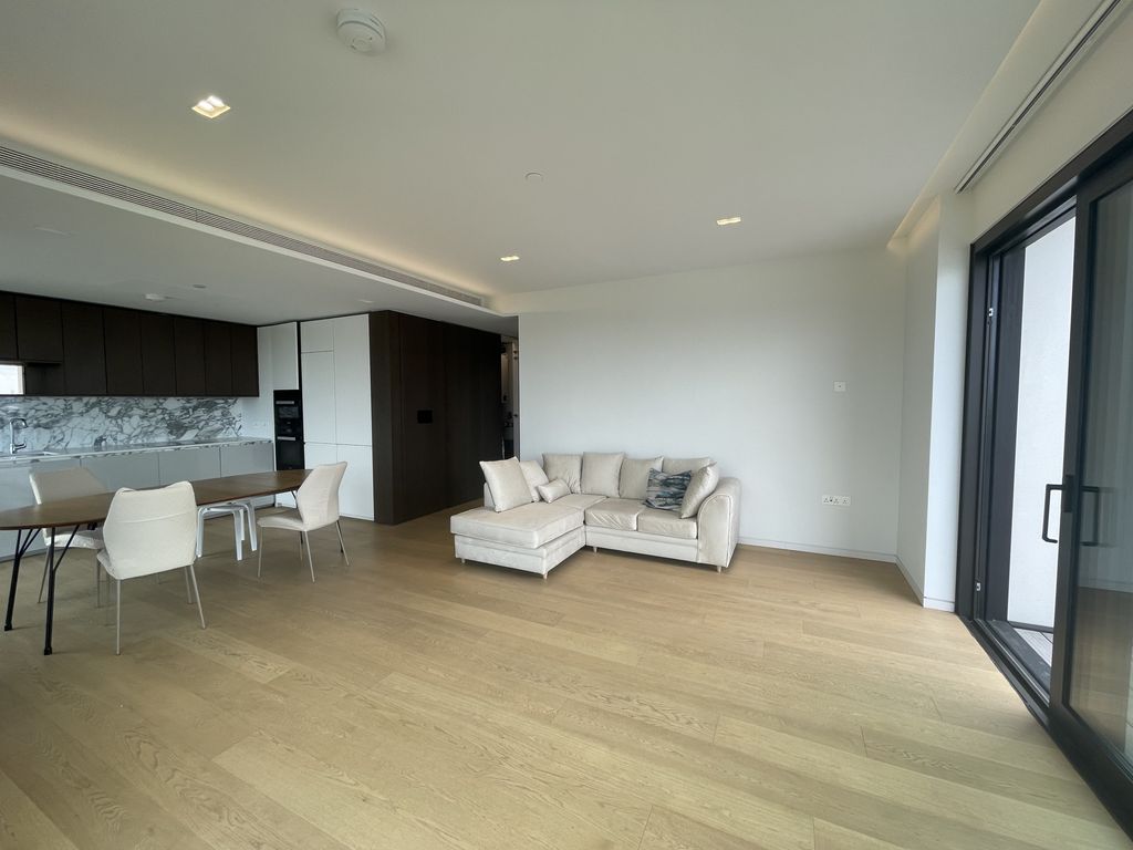 Property photo 3 of 36