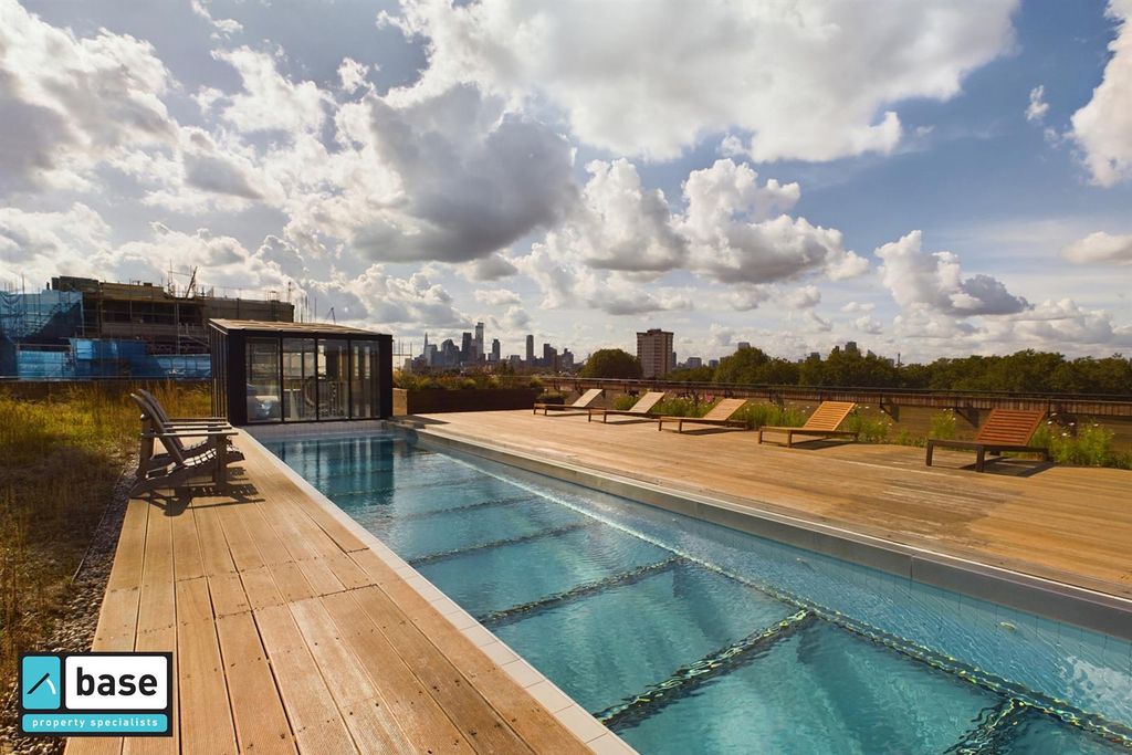 Property photo 3 of 24 Communal Pool