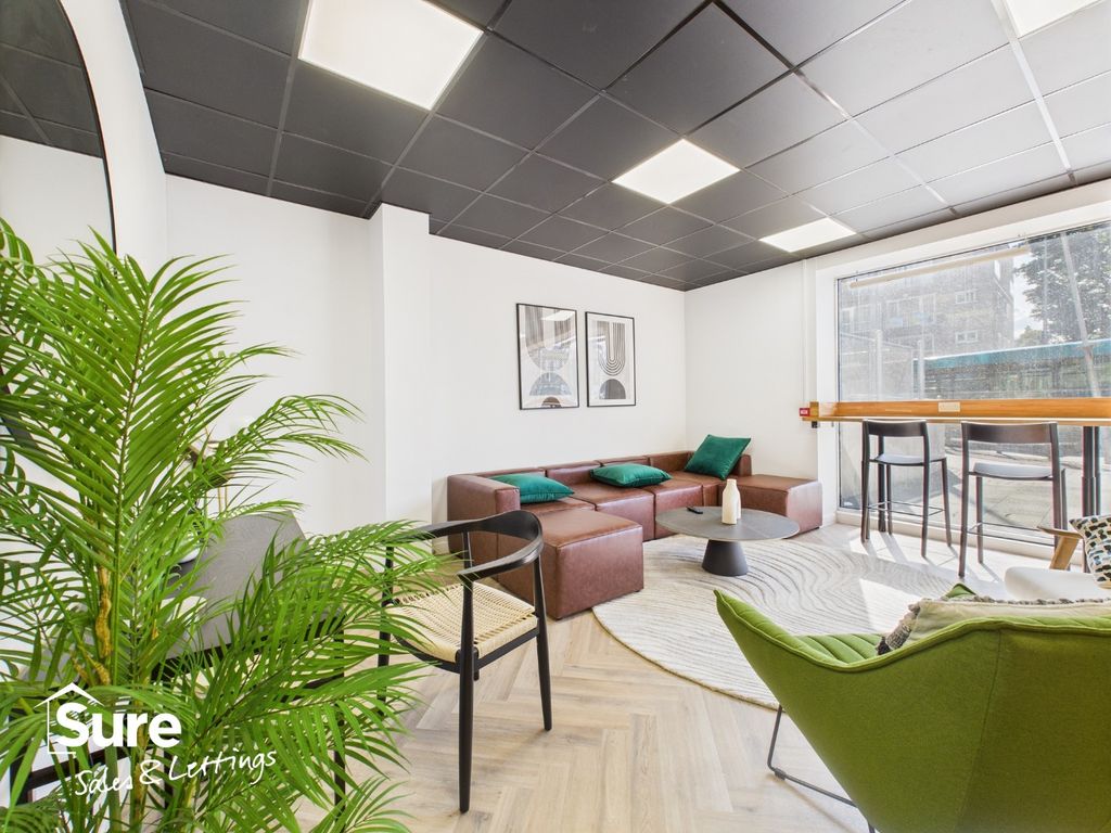 Property photo 3 of 17 4523243