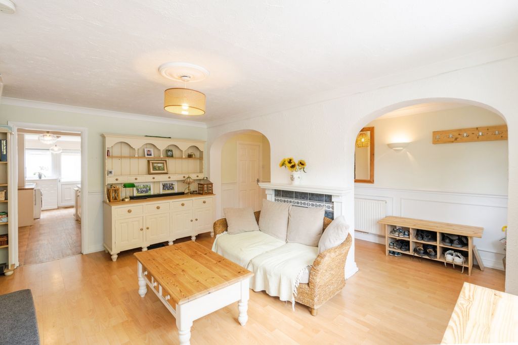Property photo 3 of 15