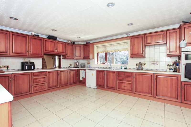 Property photo 3 of 29 Photo 19