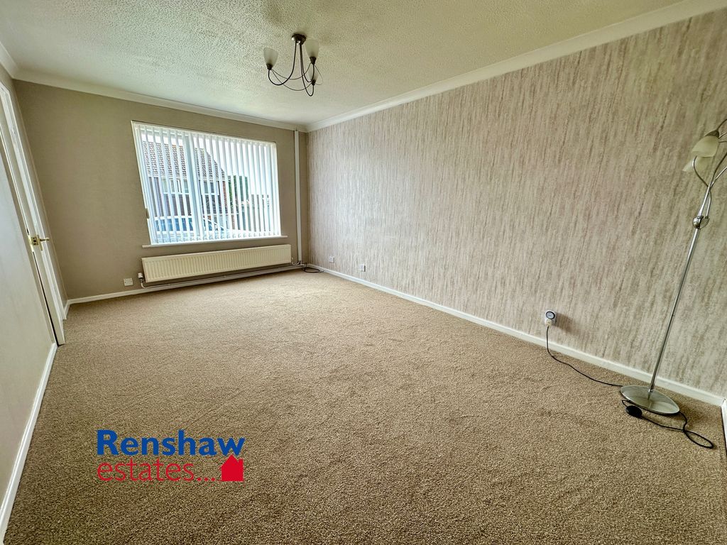 Property photo 2 of 8 L (1)