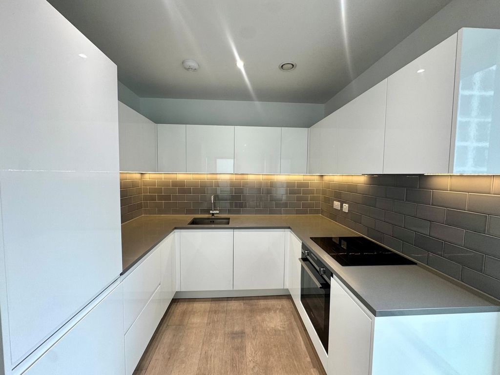 Property photo 3 of 14 Photo 12