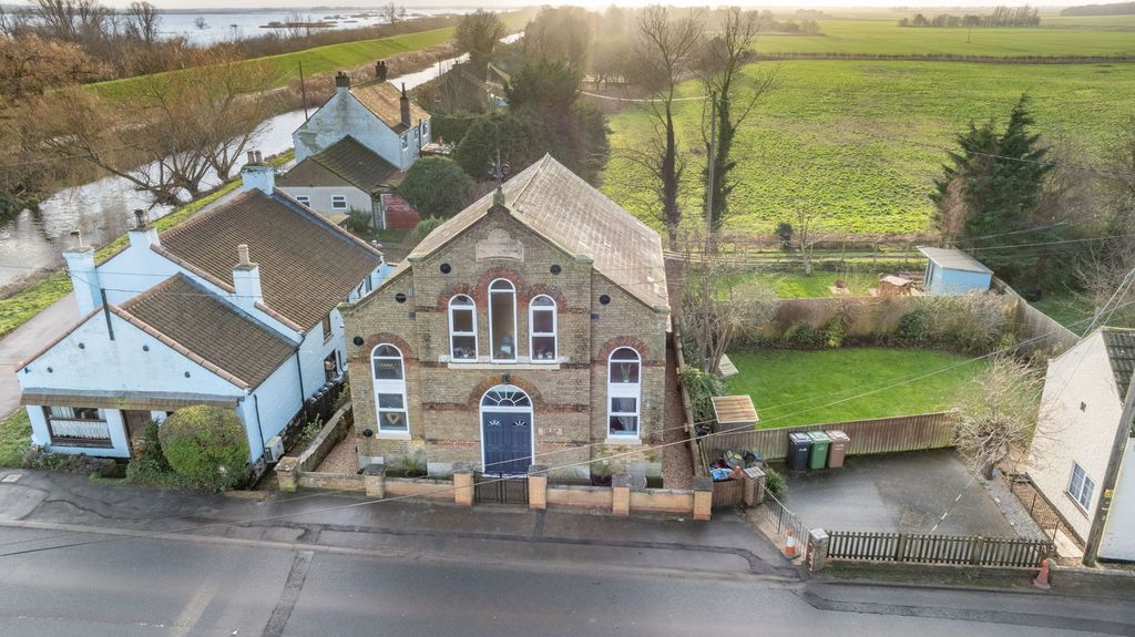 Property photo 1 of 53