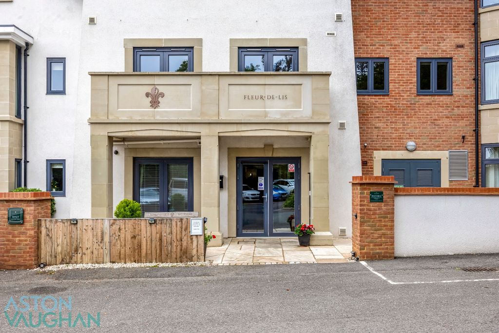 Property photo 2 of 14 4746691