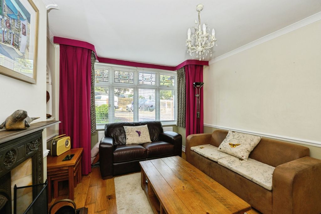 Property photo 2 of 19 Pbox-Img.Jpg
