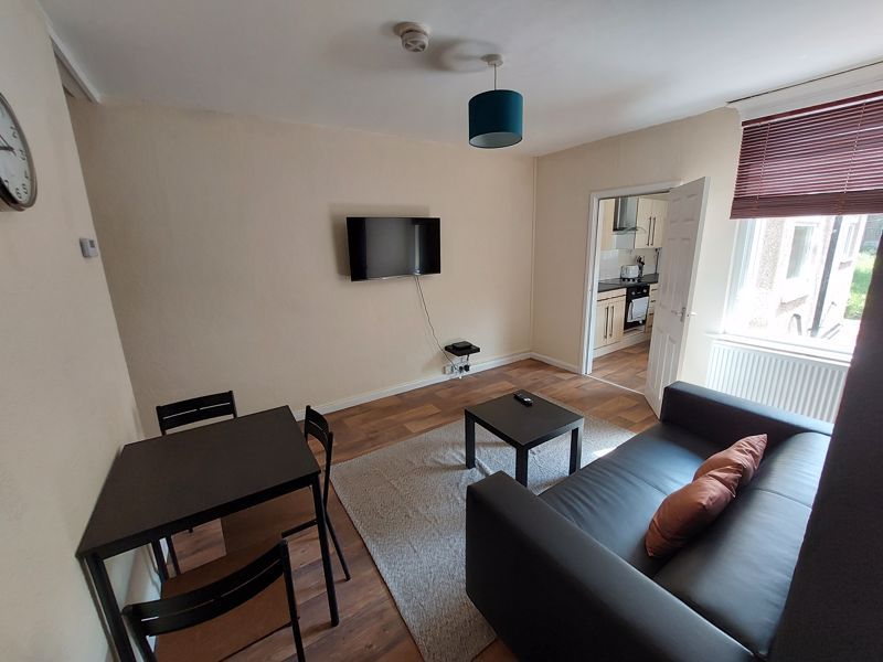 Property photo 3 of 5 Photo 4