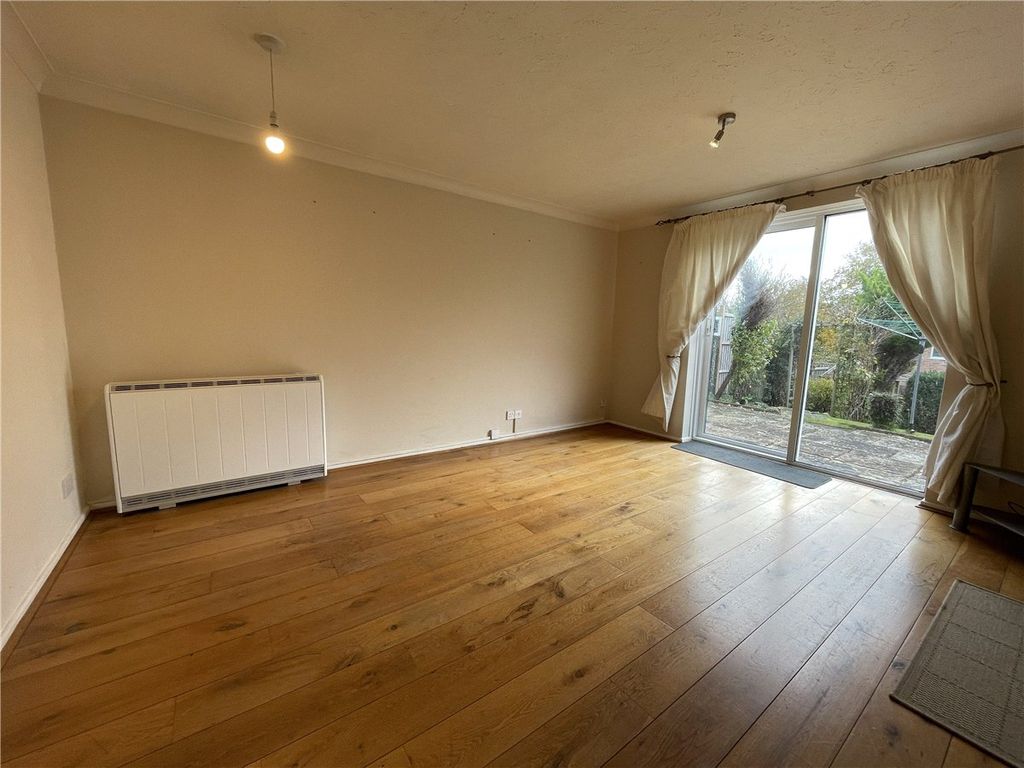 Property photo 3 of 6 Picture No. 15