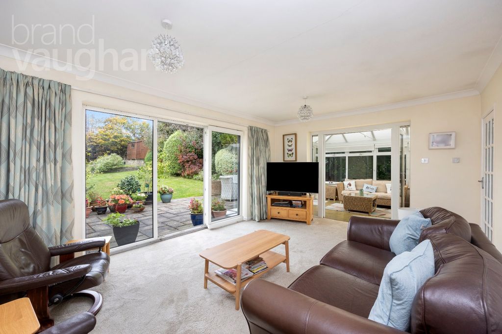 Property photo 3 of 29 Picture No. 11