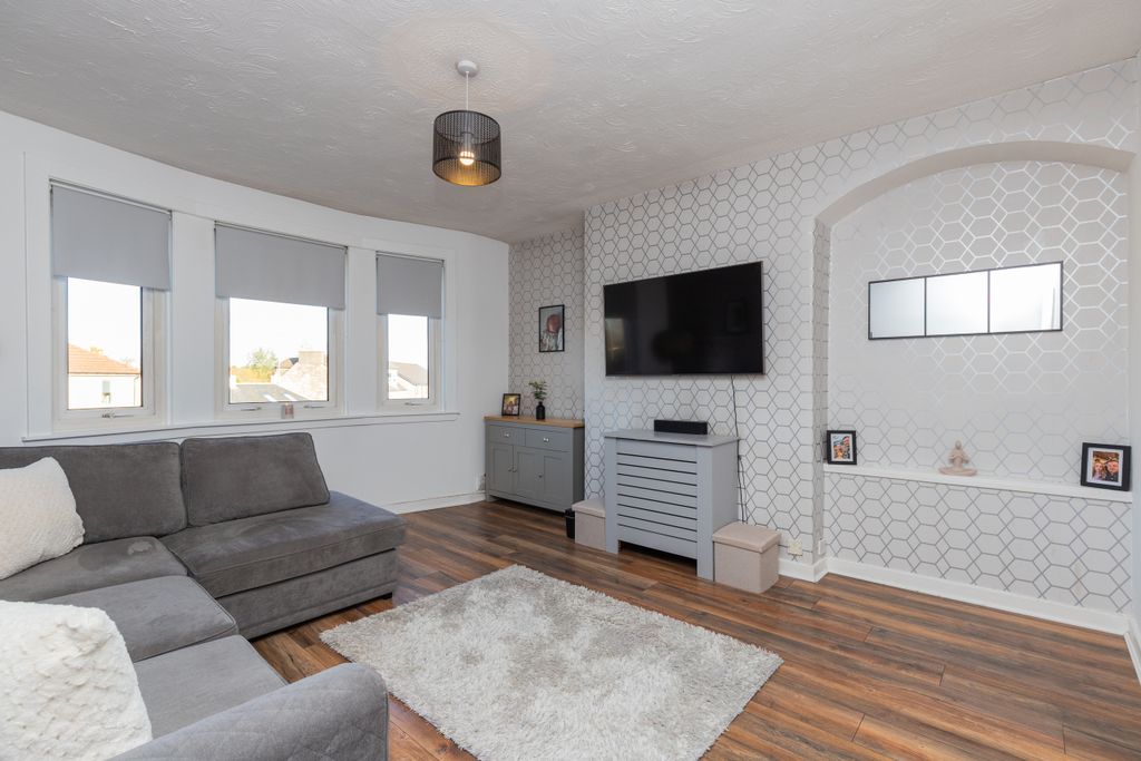 Property photo 2 of 14 41 Green Road Paisley L -15