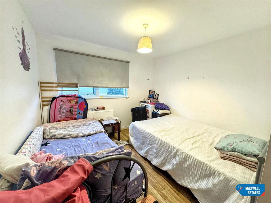 Property photo 2 of 10 2