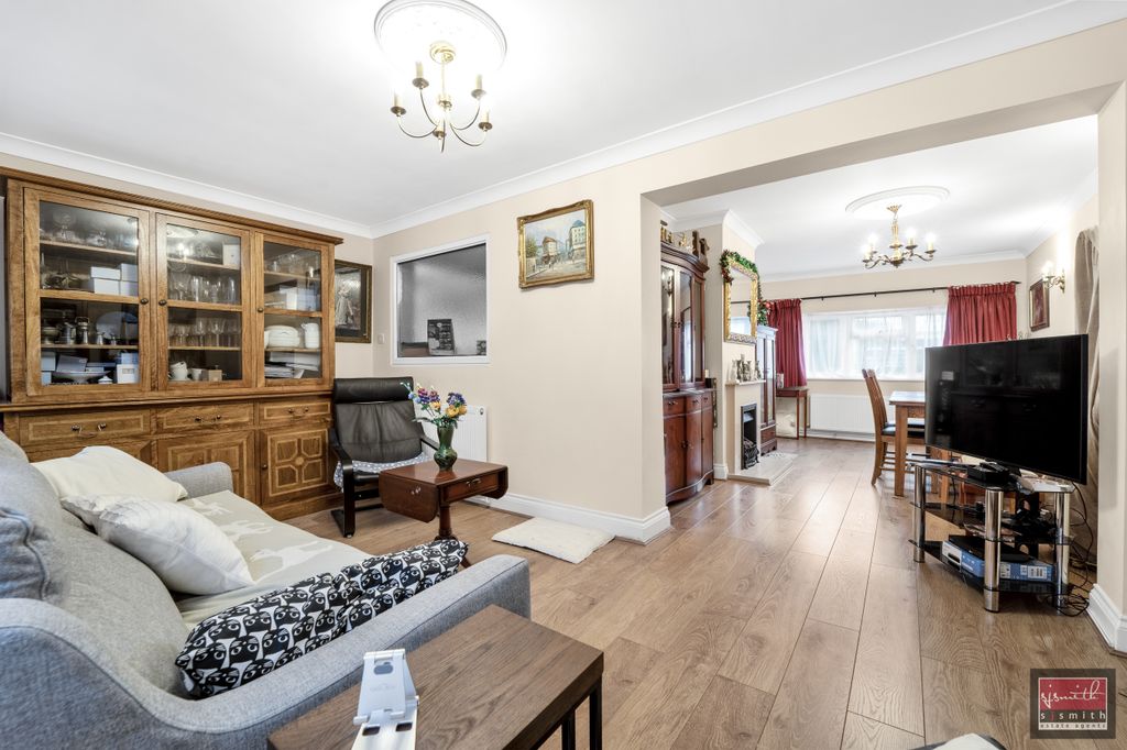 Property photo 3 of 11 Dsc03244