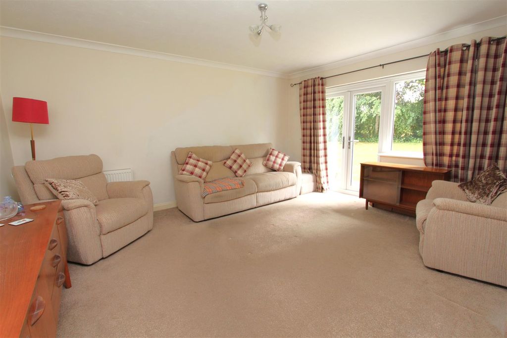Property photo 2 of 13 Img_0448.Jpg