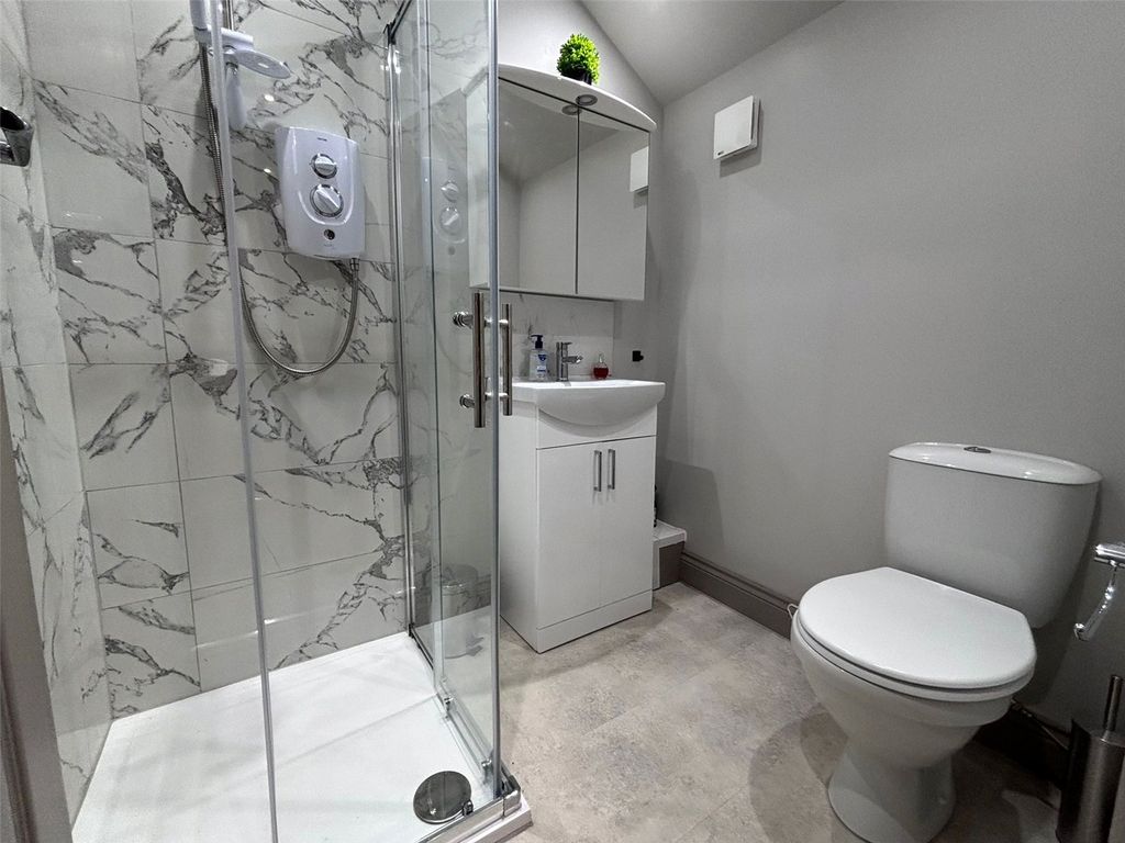 Property photo 3 of 8 Picture No. 05