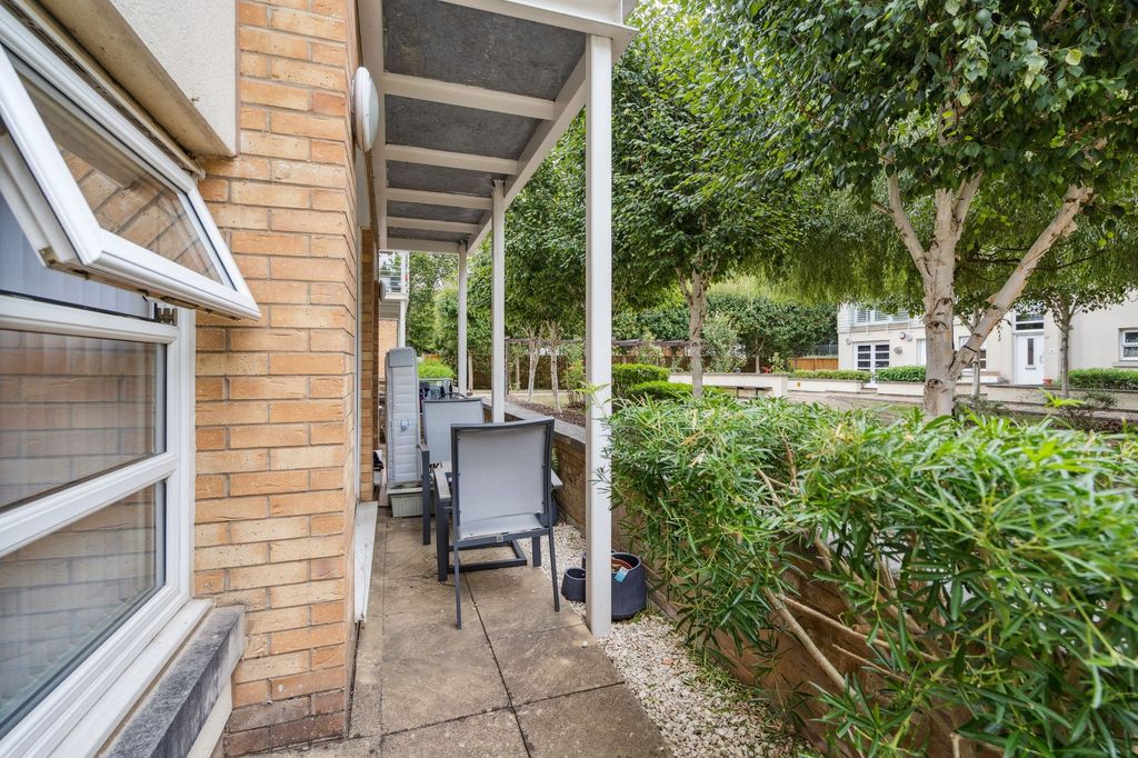 Property photo 3 of 10 Patio (3)