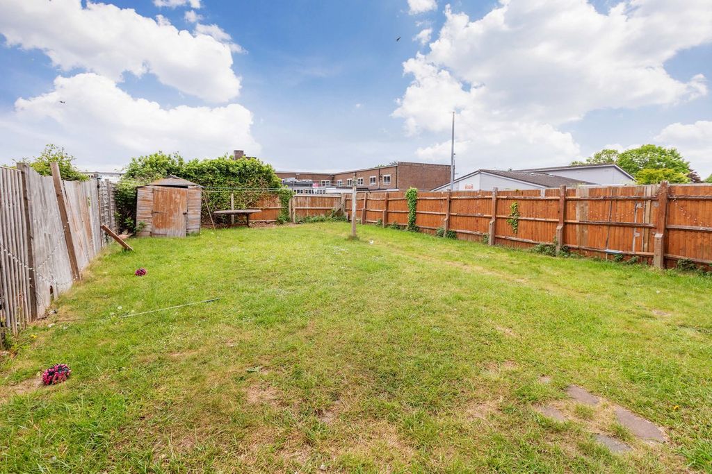 Property photo 2 of 15