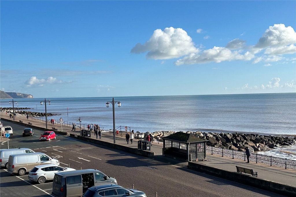 Property photo 2 of 17 Picture No. 05