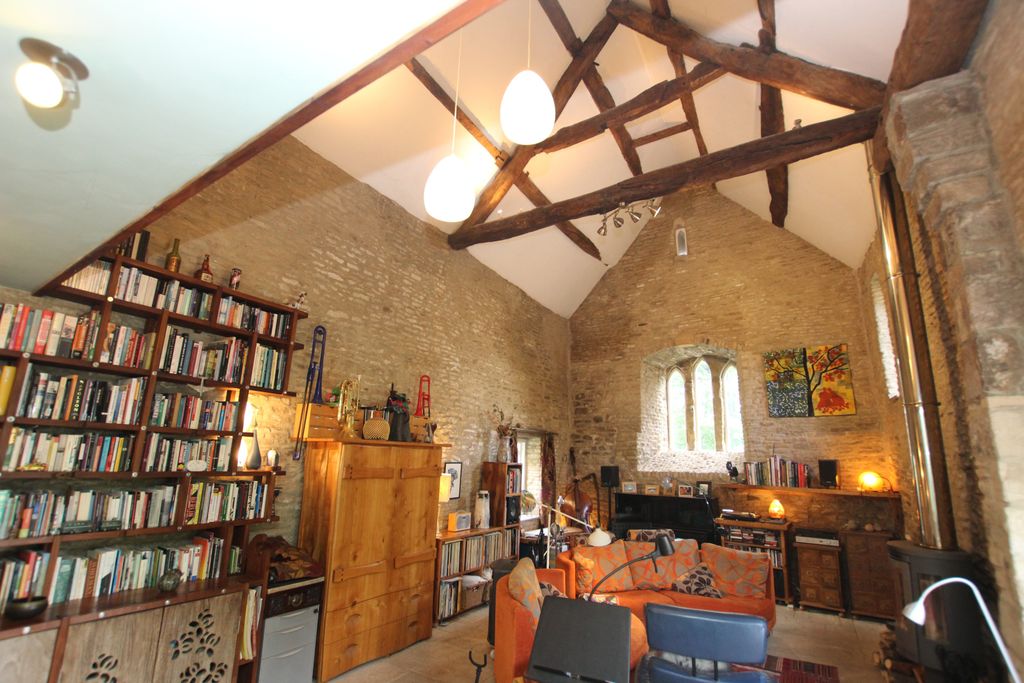 Property photo 3 of 36