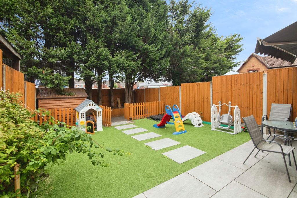Property photo 2 of 16