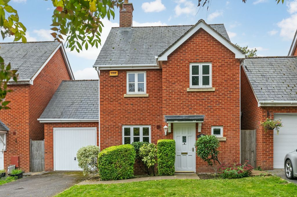 Property photo 1 of 9