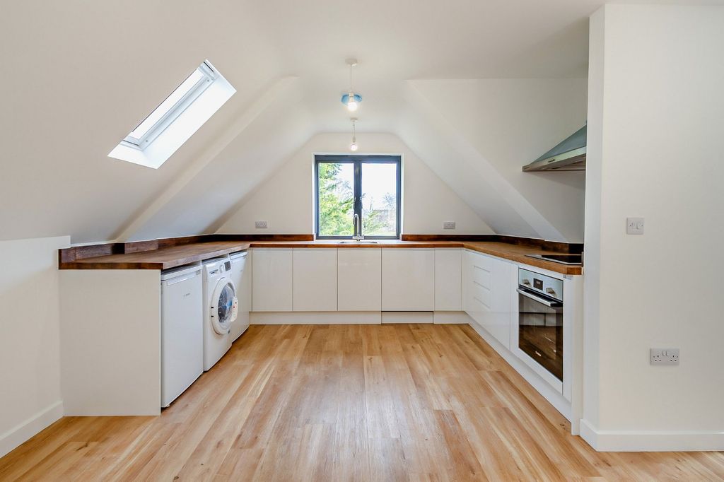 Property photo 2 of 11 Picture No. 06