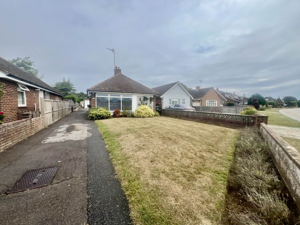 Property photo 1 of 11