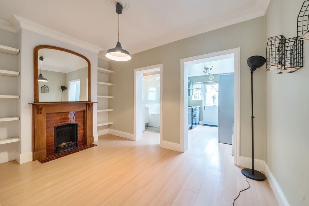 Property photo 3 of 17