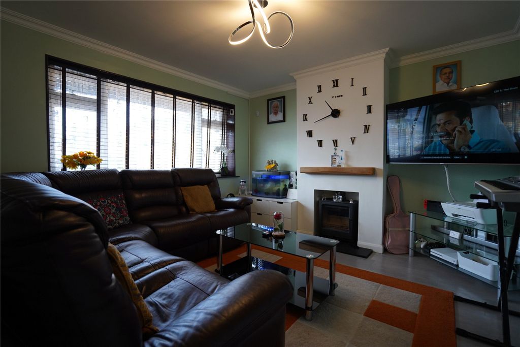 Property photo 2 of 12 Picture No. 15