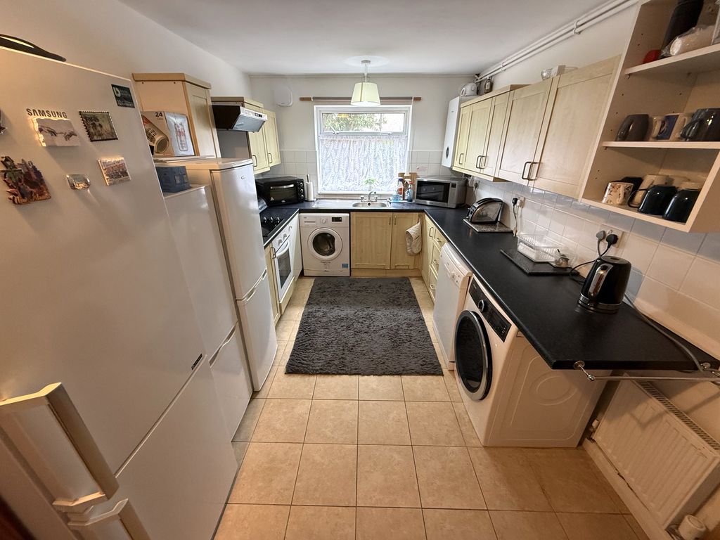 Property photo 3 of 8 Kitchen/Diner