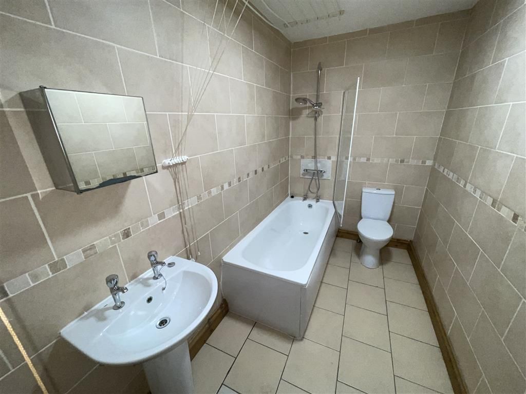 Property photo 2 of 6 Bathroom