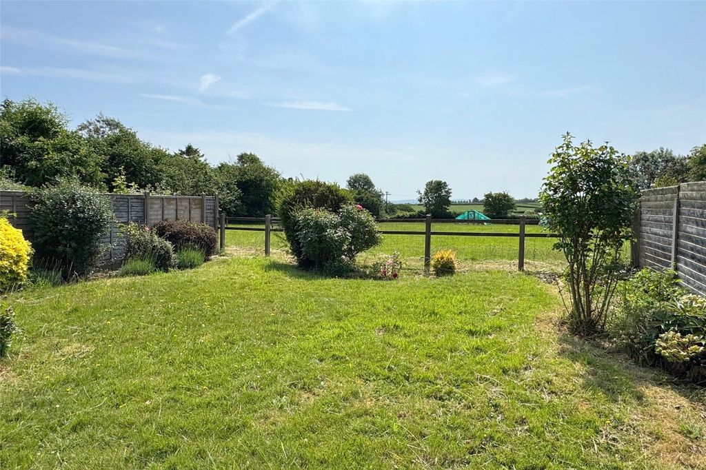 Property photo 2 of 12 Picture No. 03