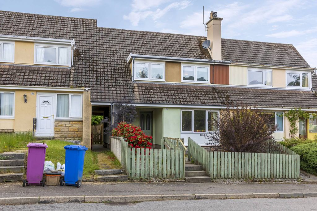 Property photo 1 of 25