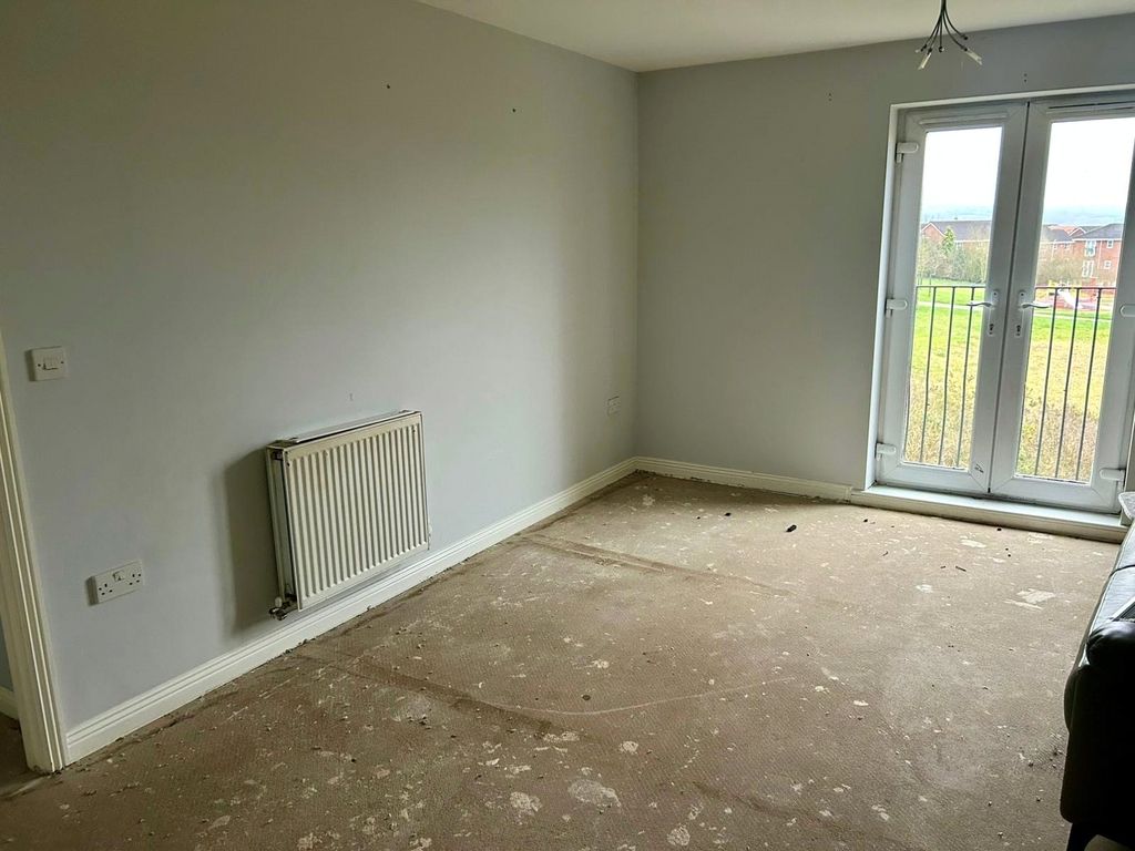 Property photo 3 of 9 Picture No. 22