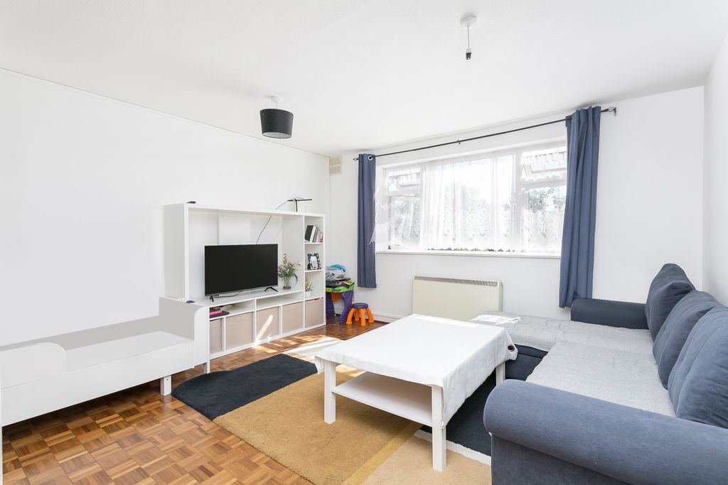 Property photo 1 of 6