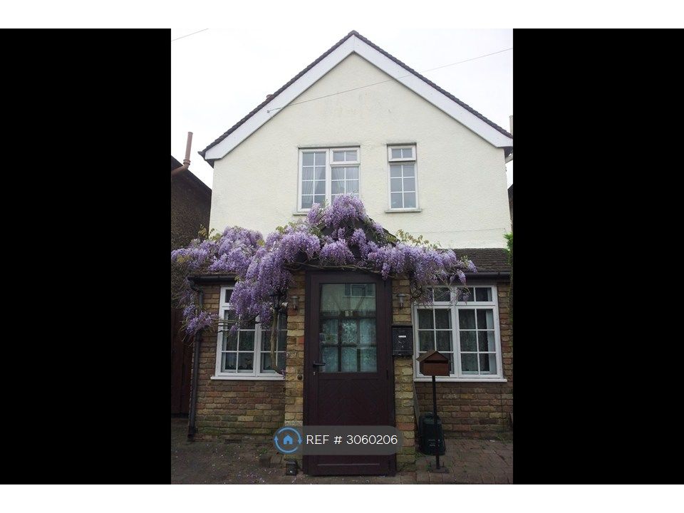 Property photo 3 of 9 Entrance
