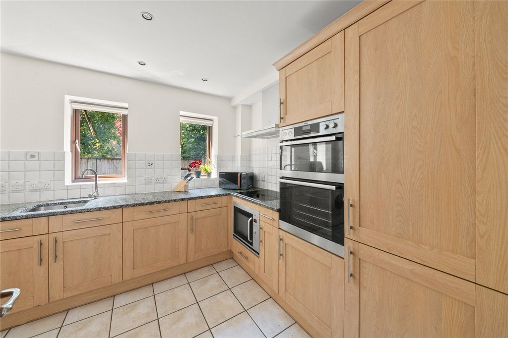 Property photo 3 of 21 Picture No. 03