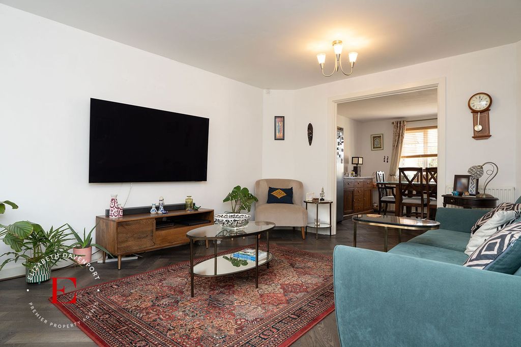 Property photo 2 of 23