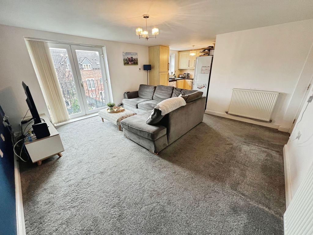 Property photo 2 of 12 Lounge
